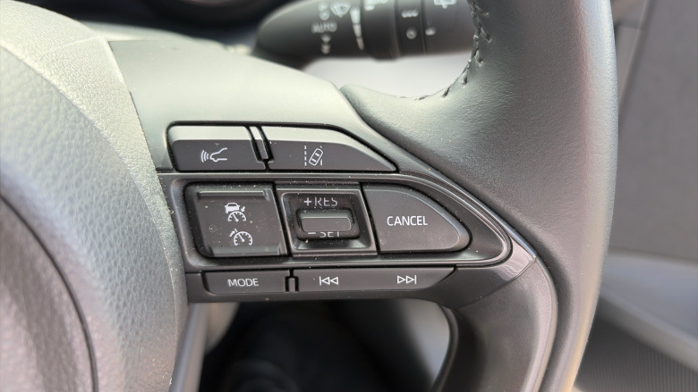 Toyota Yaris 1.5 Hybrid Excel 5dr CVT Hybrid Hatchback